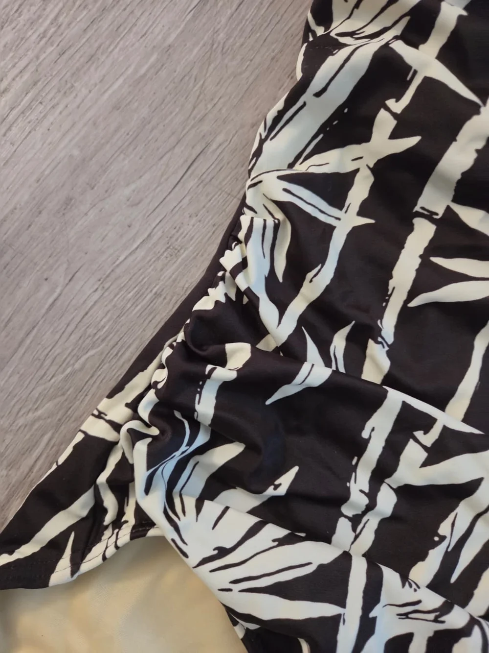 Lands' End Black One-Piece Swimsuit with Cream Palm Print